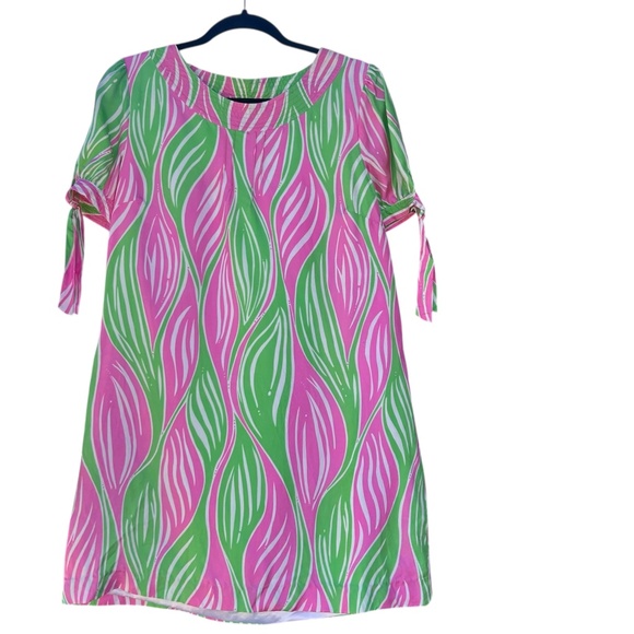 Lilly Pulitzer Silk Dress Size 12 Pink And Green Leaf Print - Picture 1 of 6